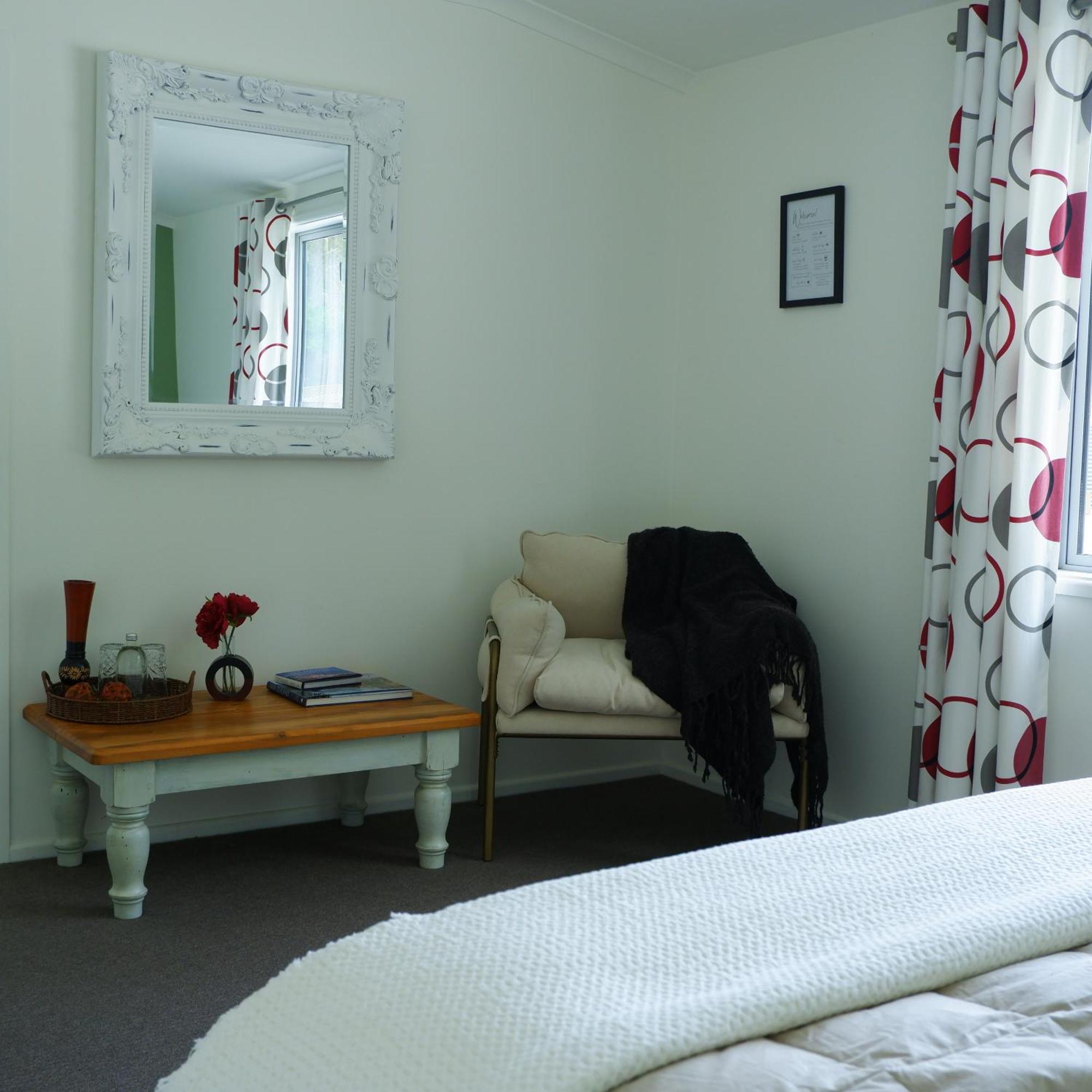 Bed and Breakfast Vines On Bannockburn Cromwell Esterno foto